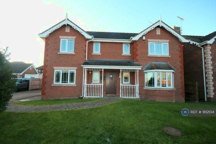 4 Bedroom Detached House To Rent In Parc Gwellyn, Kinmel Bay, Rhyl, LL18