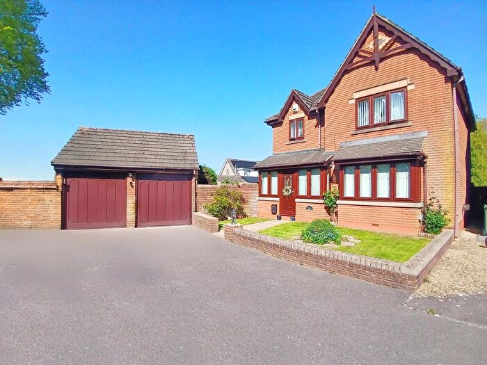 4 Bedroom Detached House For Sale In Barrington Place, Shepton Mallet, BA4