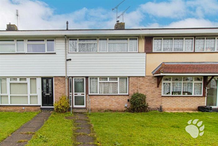 3 Bedroom Terraced House For Sale In Woolmer Green, Lee Chapel North, SS15