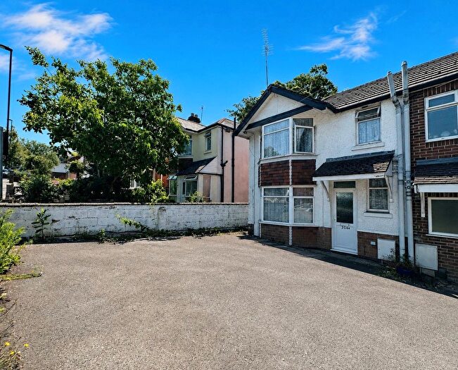 3 Bedroom Semi-Detached House To Rent In Bitterne Road, Bitterne, Southampton, Hampshire, SO18