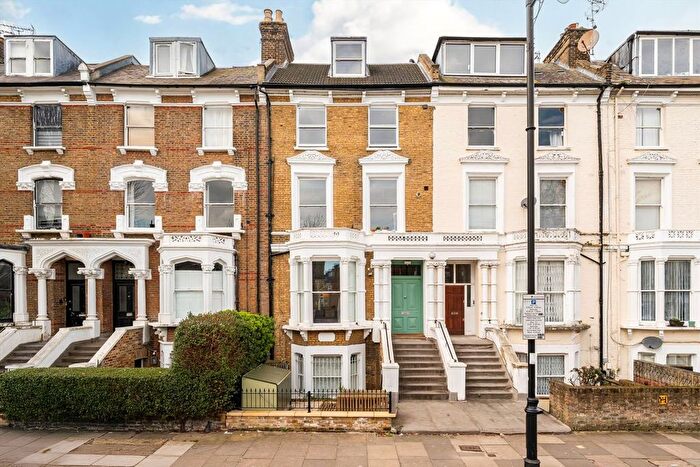 1 Bedroom Flat For Sale In Petherton Road, Highbury, N5