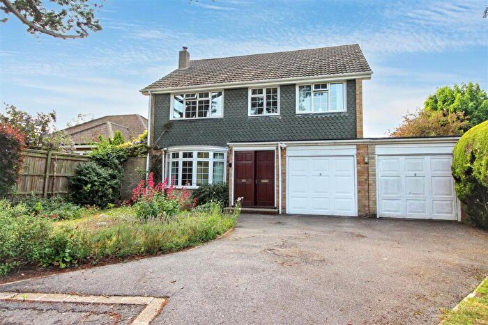 4 Bedroom Detached House For Sale In Cecil Aldin Drive, Tilehurst, Reading, RG31