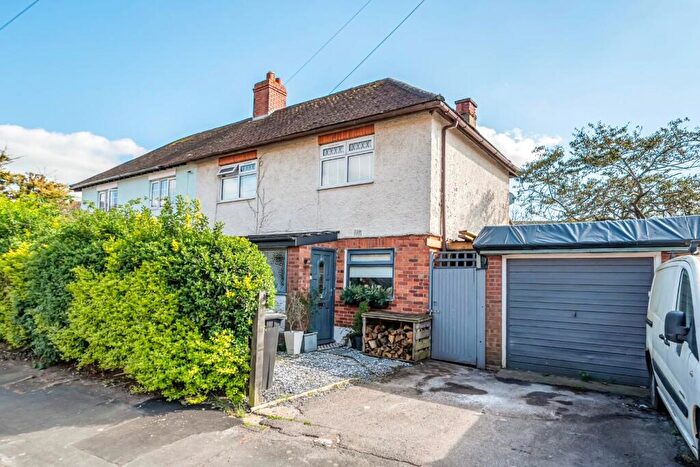 3 Bedroom Semi Detached House For Sale In Hilsea Crescent, Portsmouth, PO2