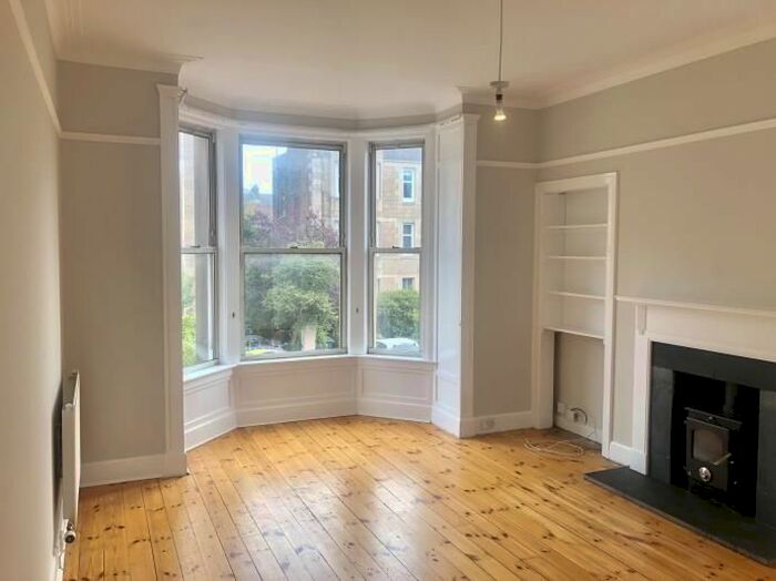 3 Bedroom Flat To Rent In Western Place, Edinburgh, EH12