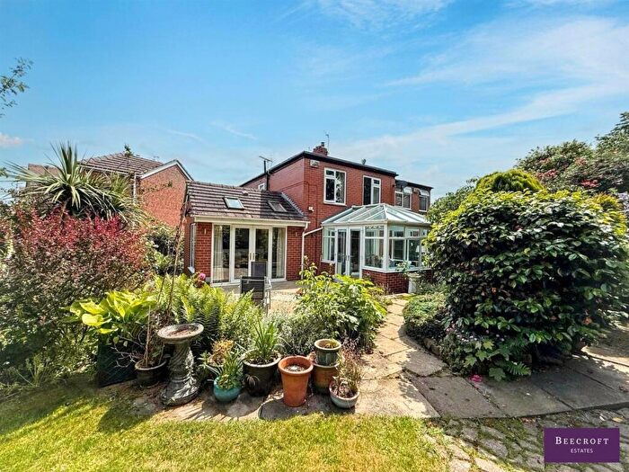 3 Bedroom Semi-Detached House For Sale In Queens Gardens, Wombwell, Barnsley, S73