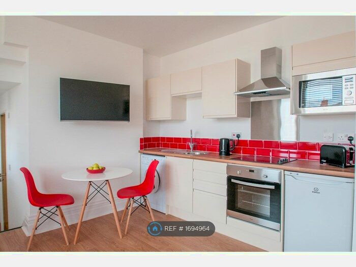 1 Bedroom Flat To Rent In Heathfield Avenue, Crewe, CW1