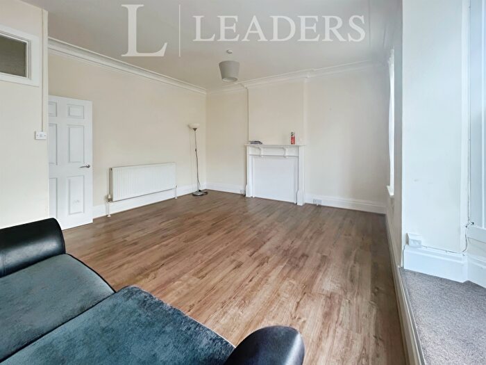 2 Bedroom Apartment To Rent In London Road, PO21