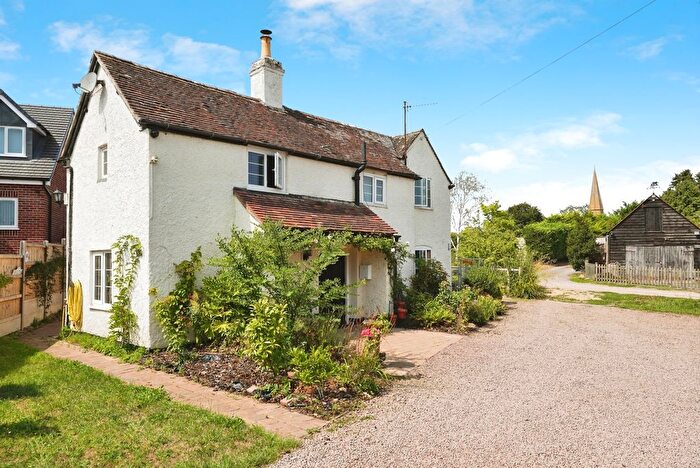 2 Bedroom Cottage For Sale In Winchcombe Road, Sedgeberrow, Evesham, Worcestershire, WR11