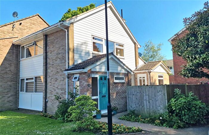 4 Bedroom End Of Terrace House For Sale In Heathlee Road, London, SE3