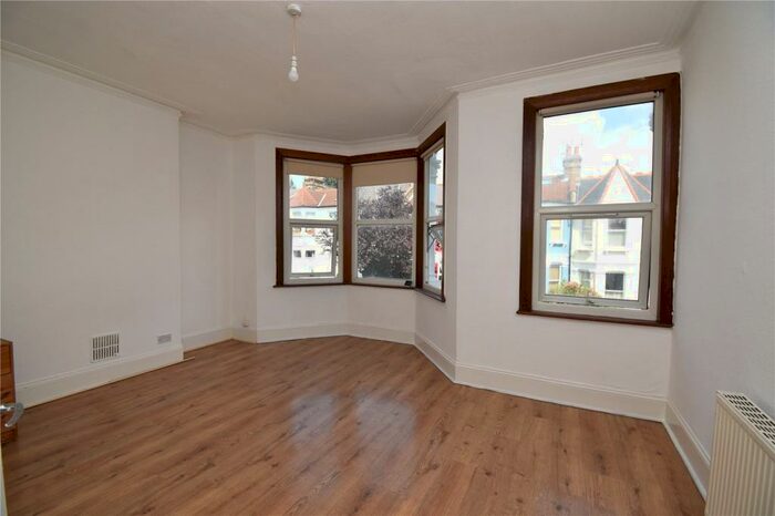 2 Bedroom Flat To Rent In Seymour Road, Harringay, London, N8