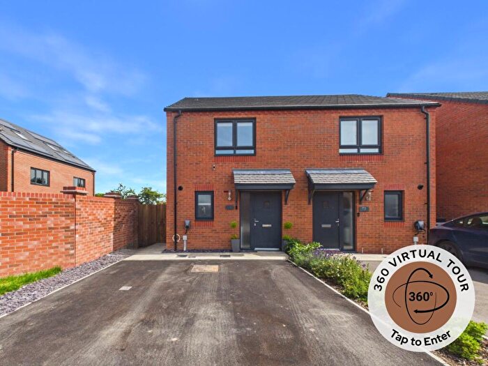 2 Bedroom Semi Detached House For Sale In Quartz Way, Middlewich, CW10