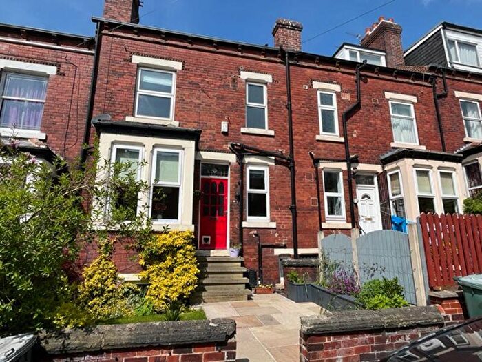2 Bedroom Terraced House To Rent In Morris View, Leeds, LS5