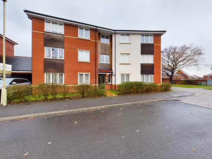 2 Bedroom Flat To Rent In Firecracker Drive, Locks Heath, Southampton, SO31