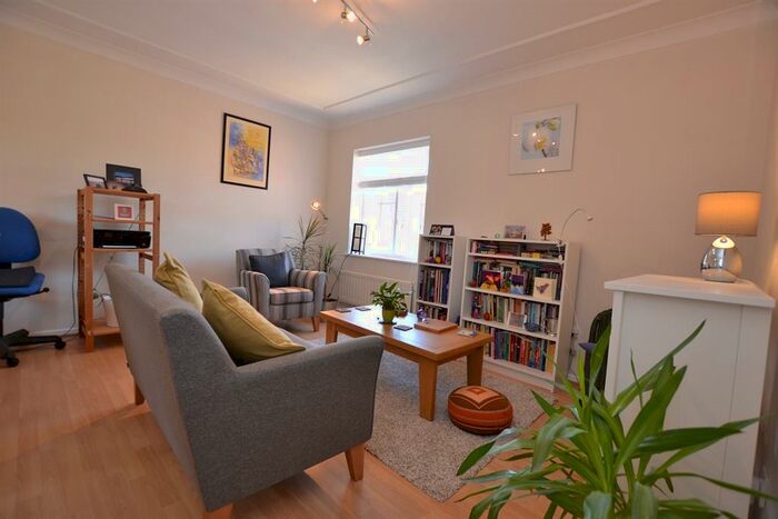 2 Bedroom Flat To Rent In Archer Gardens, Cradley Heath, B64