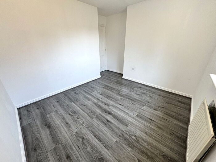 3 Bedroom Bungalow For Sale In Deans Gate, Willenhall, WV13