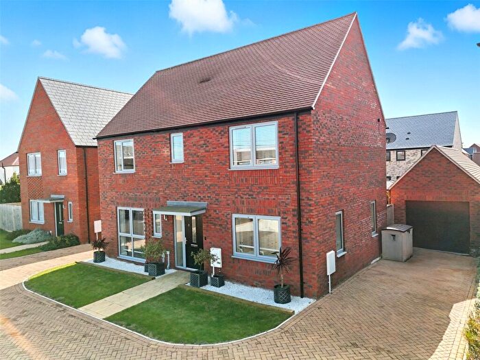 4 Bedroom Detached House For Sale In Turbot Drive, Great Wakering, Southend-on-Sea, Essex, SS3