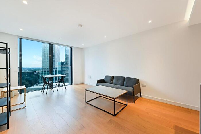 1 Bedroom Apartment For Sale In Hampton Tower, Marsh Wall, E14