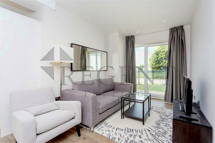 2 Bedroom Apartment To Rent In Willow Court, Cambridge Road, KT1