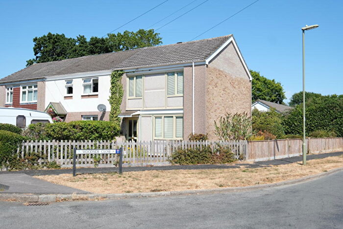 3 Bedroom End Of Terrace House For Sale In Lloyd Avenue, Marchwood, Hampshire, SO40