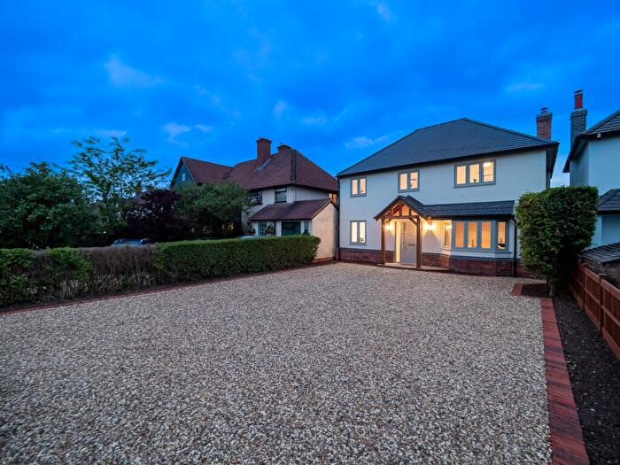 4 Bedroom Detached House For Sale In Luddington Road, Stratford-Upon-Avon, CV37