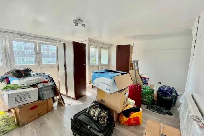 3 Bedroom Property To Rent In Woolwich Church Street, London, SE18