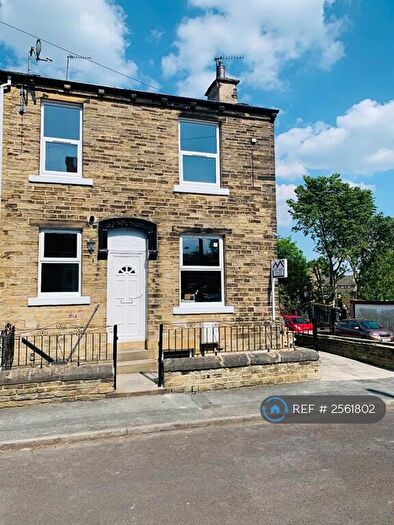 2 Bedroom End Of Terrace House To Rent In Peterborough Road, Bradford, BD2