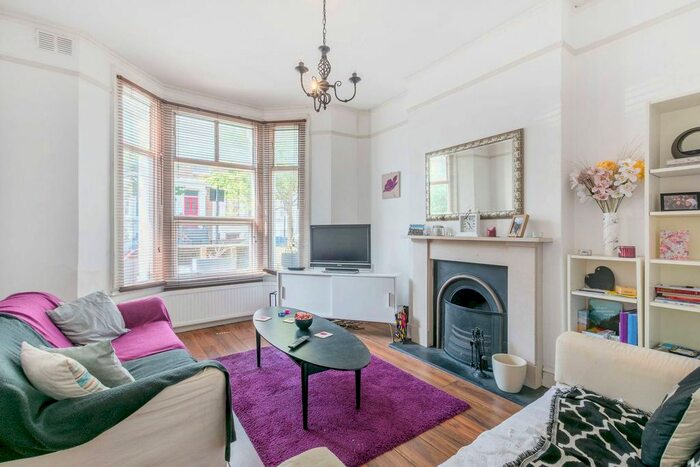 1 Bedroom Flat To Rent In Fordingley Road, Maida Vale, London, W9