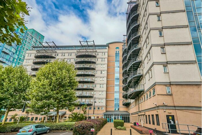 2 Bedroom Flat To Rent In Central House, E15