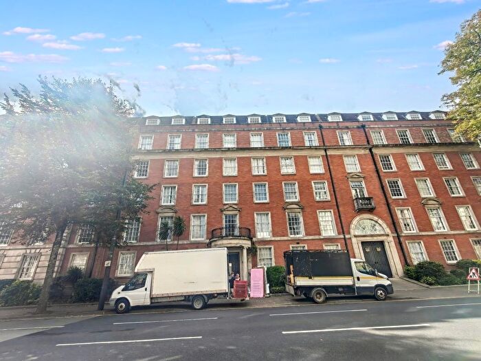 2 Bedroom Flat For Sale In Flat Kenilworth House, Westgate Street, Cardiff, South Glamorgan, CF10