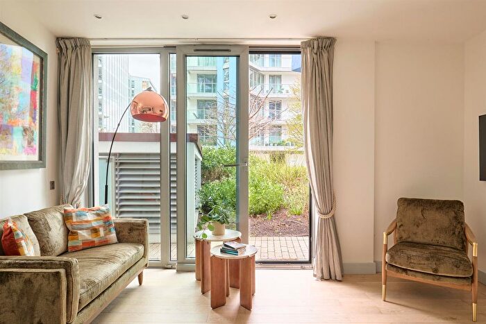 2 Bedroom Flat For Sale In Riverside Quarter, Wandsworth, SW18