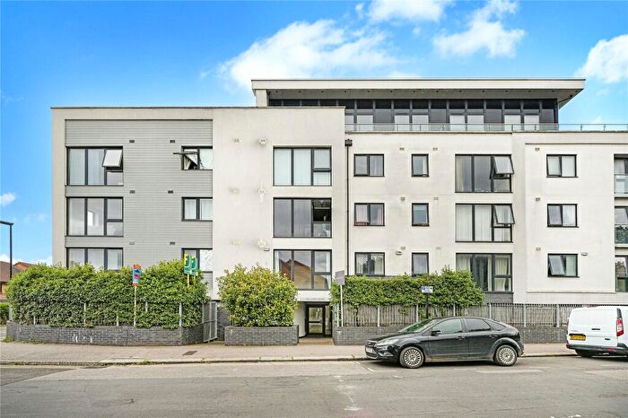 1 Bedroom Flat To Rent In Vellum Court, Hillyfield, Walthamstow, London, E17