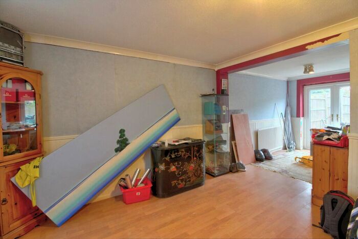 3 Bedroom Terraced House For Sale In Peacocks, Harlow, CM19