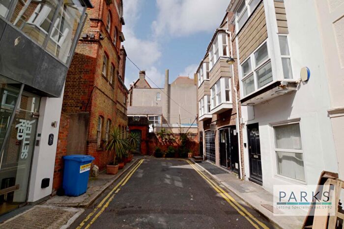 4 Bedroom Terraced House To Rent In Trafalgar Court, Brighton, East Sussex, BN1