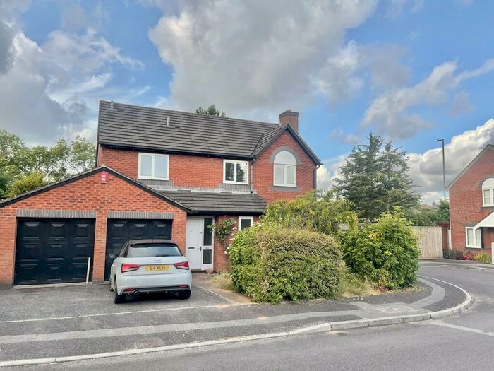 4 Bedroom Detached House To Rent In Wilton Way, Exeter, EX1