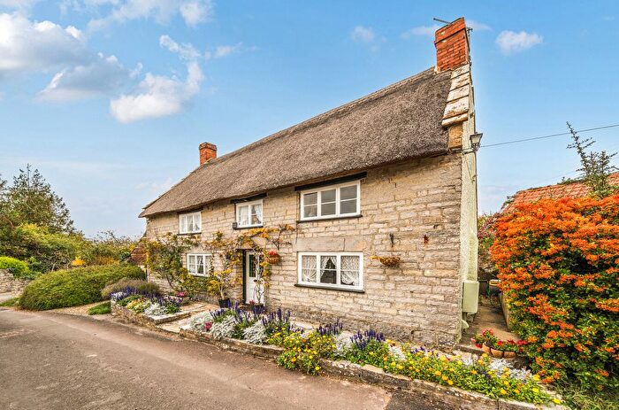 3 Bedroom Cottage For Sale In Back Street, Long Sutton, Langport, Somerset, TA10