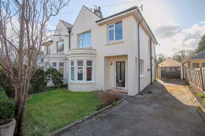3 Bedroom Semi-Detached House For Sale In Ashford Avenue, Lancaster, LA1