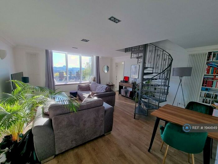 2 Bedroom Flat To Rent In Hyde Terrace, Leeds, LS2