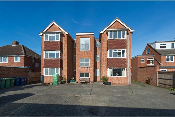 2 Bedroom Flat To Rent In St Leonards Rd, Headington, Oxford, OX3