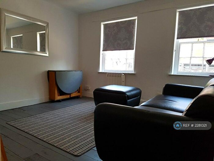 1 Bedroom Flat To Rent In High Street, Topsham, Exeter, EX3