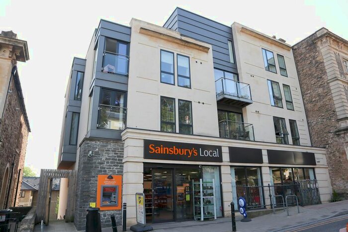 1 Bedroom Flat To Rent In Hill Road, Clevedon, BS21