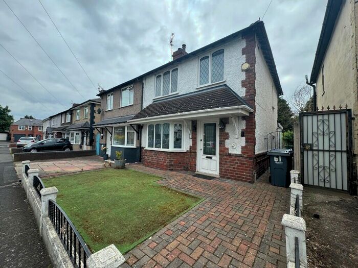 3 Bedroom Semi-Detached House To Rent In Morris Street, West Bromwich, West Midlands, B70