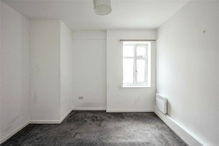 1 Bedroom Flat For Sale In Scot Lane, Doncaster, South Yorkshire, DN1