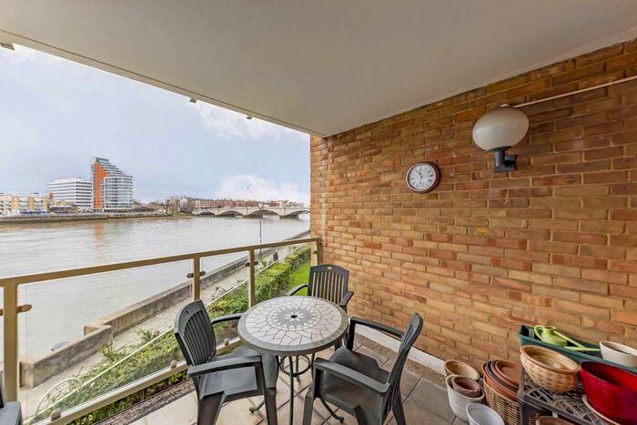 2 Bedroom Flat To Rent In Ranelagh Gardens, London, SW6