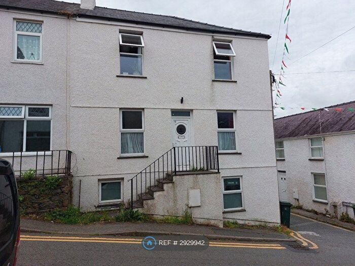 3 Bedroom Terraced House To Rent In Snowdon St, Y Felinheli, LL56