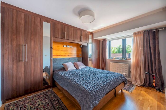 2 Bedroom Flat To Rent In Hirst Crescent, North Wembley, Wembley, HA9