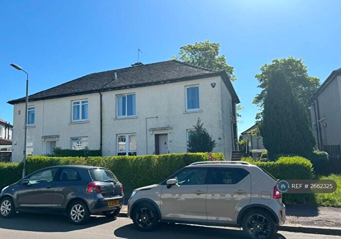 2 Bedroom Flat To Rent In Waldemar Road, Glasgow, G13