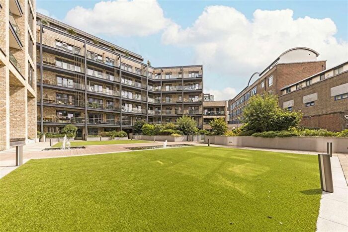 1 Bedroom Flat To Rent In The Grange, London, SE1