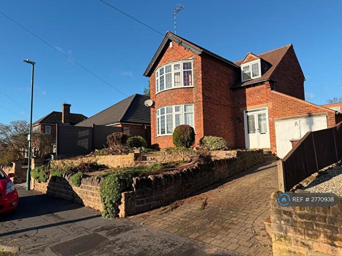 3 Bedroom Detached House To Rent In Ridsdale Road, Nottingham, NG5