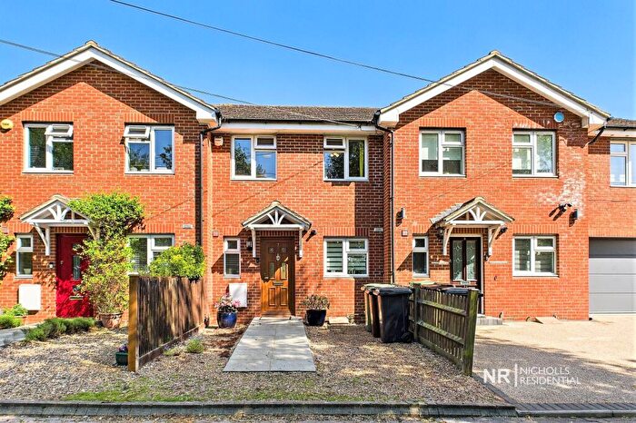 3 Bedroom Terraced House To Rent In Brook Close, West Ewell, Surrey., KT19