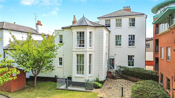 Studio To Rent In Tilehurst Road, Reading, Berkshire, RG1